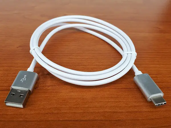 Example photo: USB-C data cable